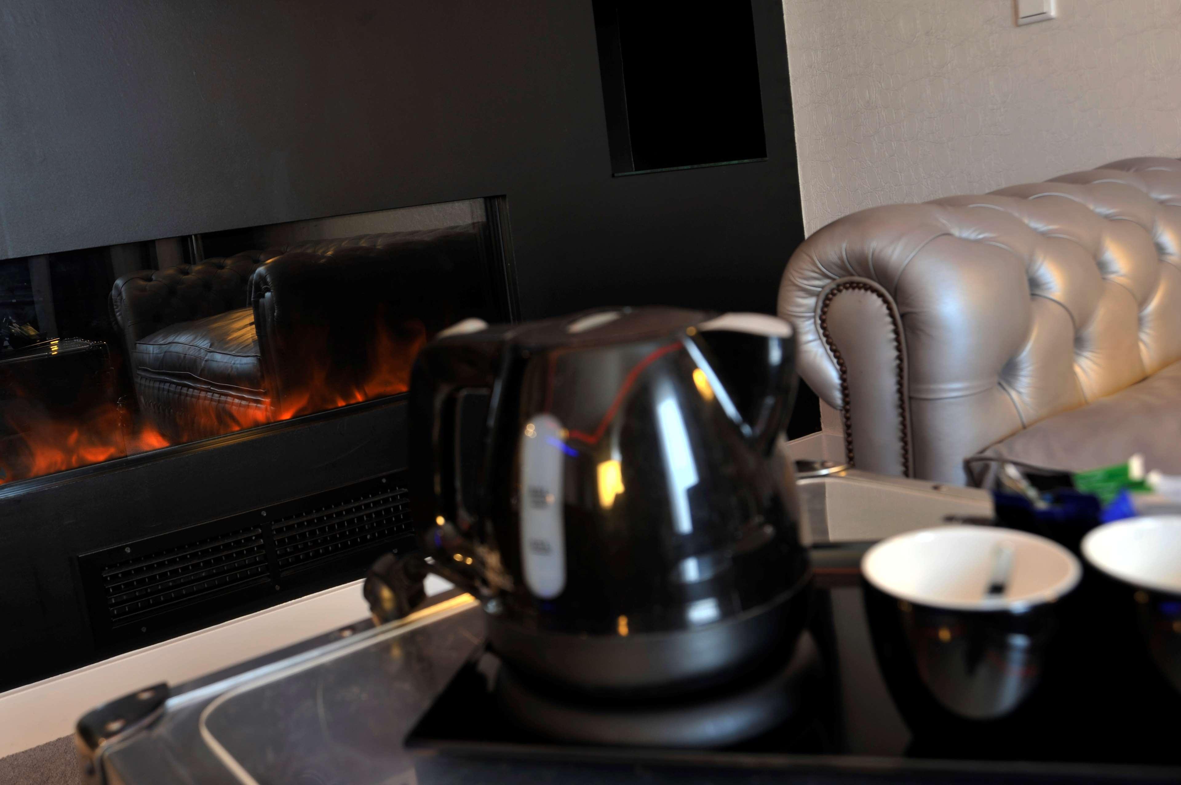 โกลเด้น ทิวลิป เวสต์ เอ็นเด Hotel เฮลมอนด์ ภายนอก รูปภาพ